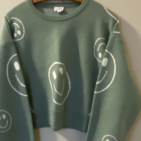 Cropped Sage Smiley Sweater - Small - Picture 2 of 6